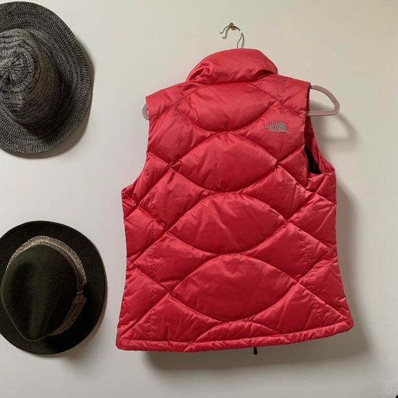 💕 Puffer Vest 💕 - Picture 2 of 5